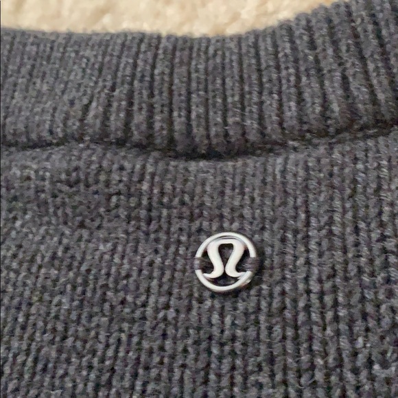 🍋 Lululemon Be Present Pullover - Picture 3 of 3
